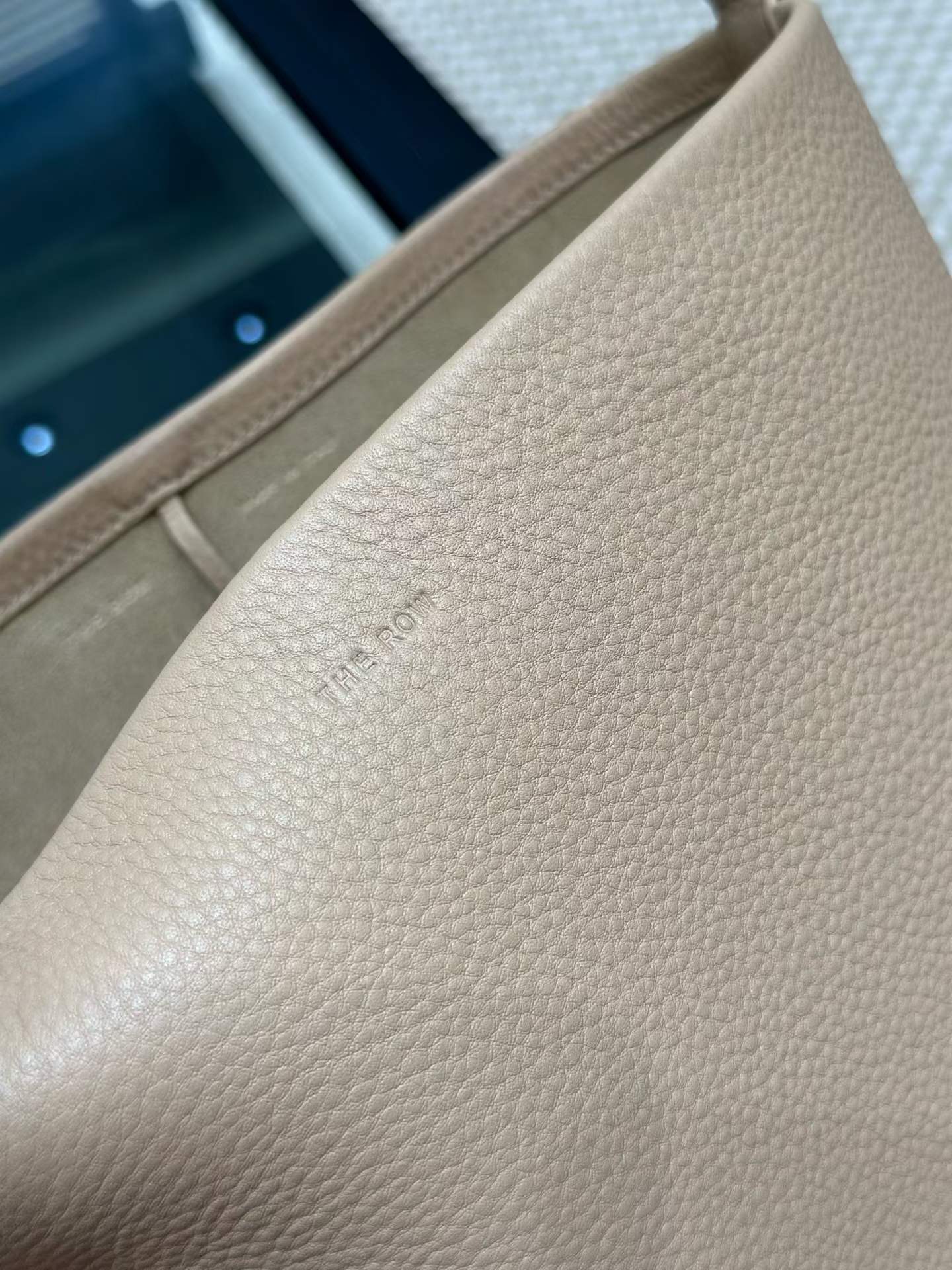 The Row N/S Park Leather tote bag view 5