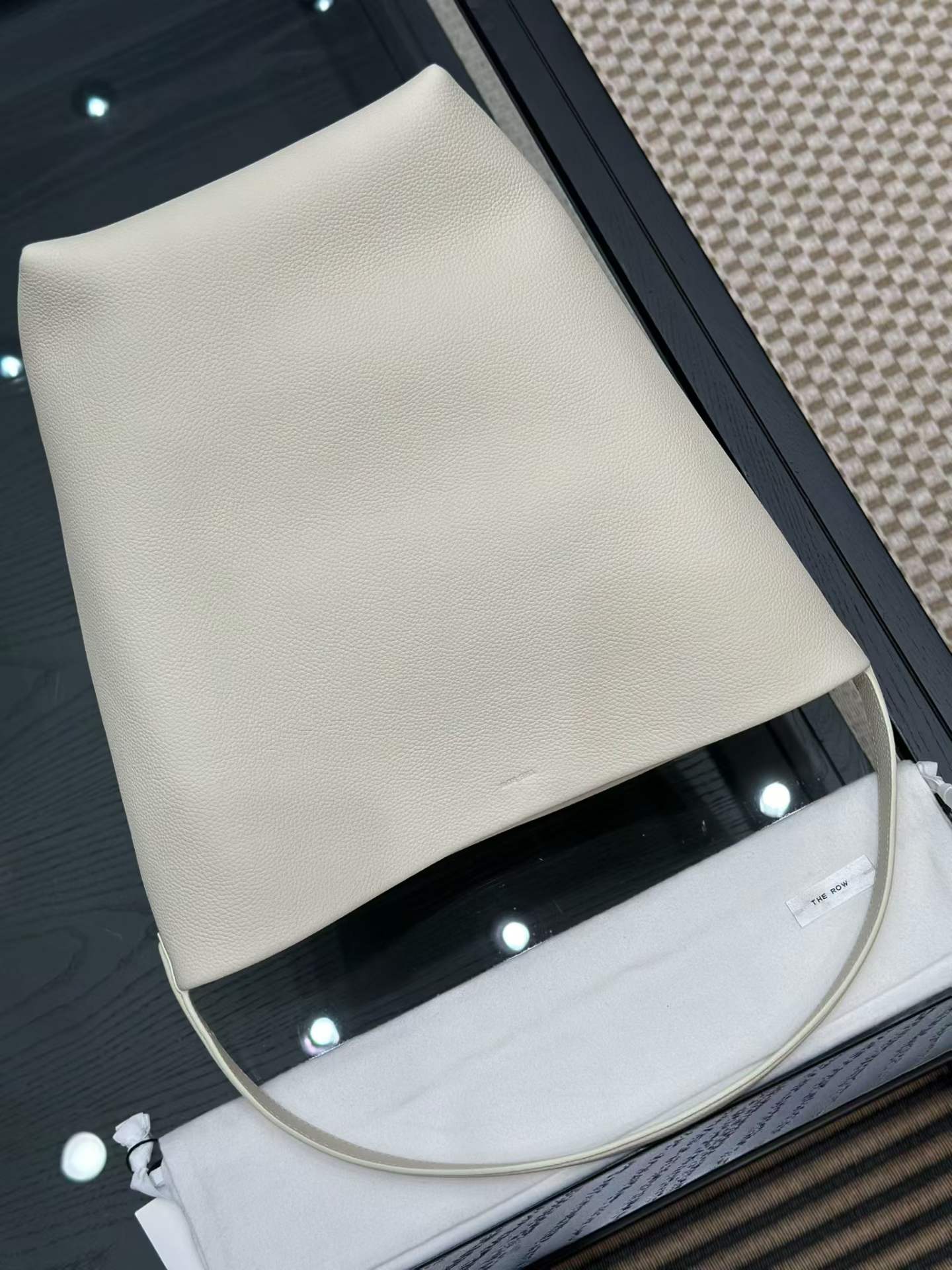 The Row N/S Park Leather tote bag view 2