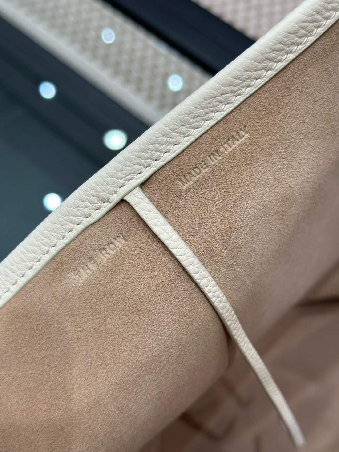 The Row N/S Park Leather tote bag view 8