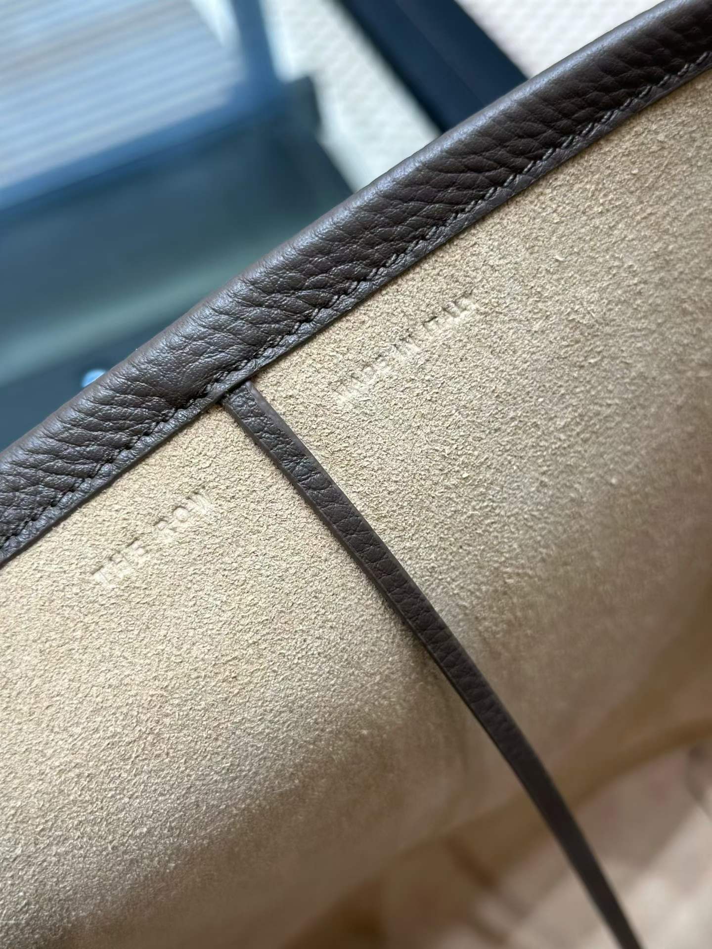 The Row N/S Park Leather tote bag view 7