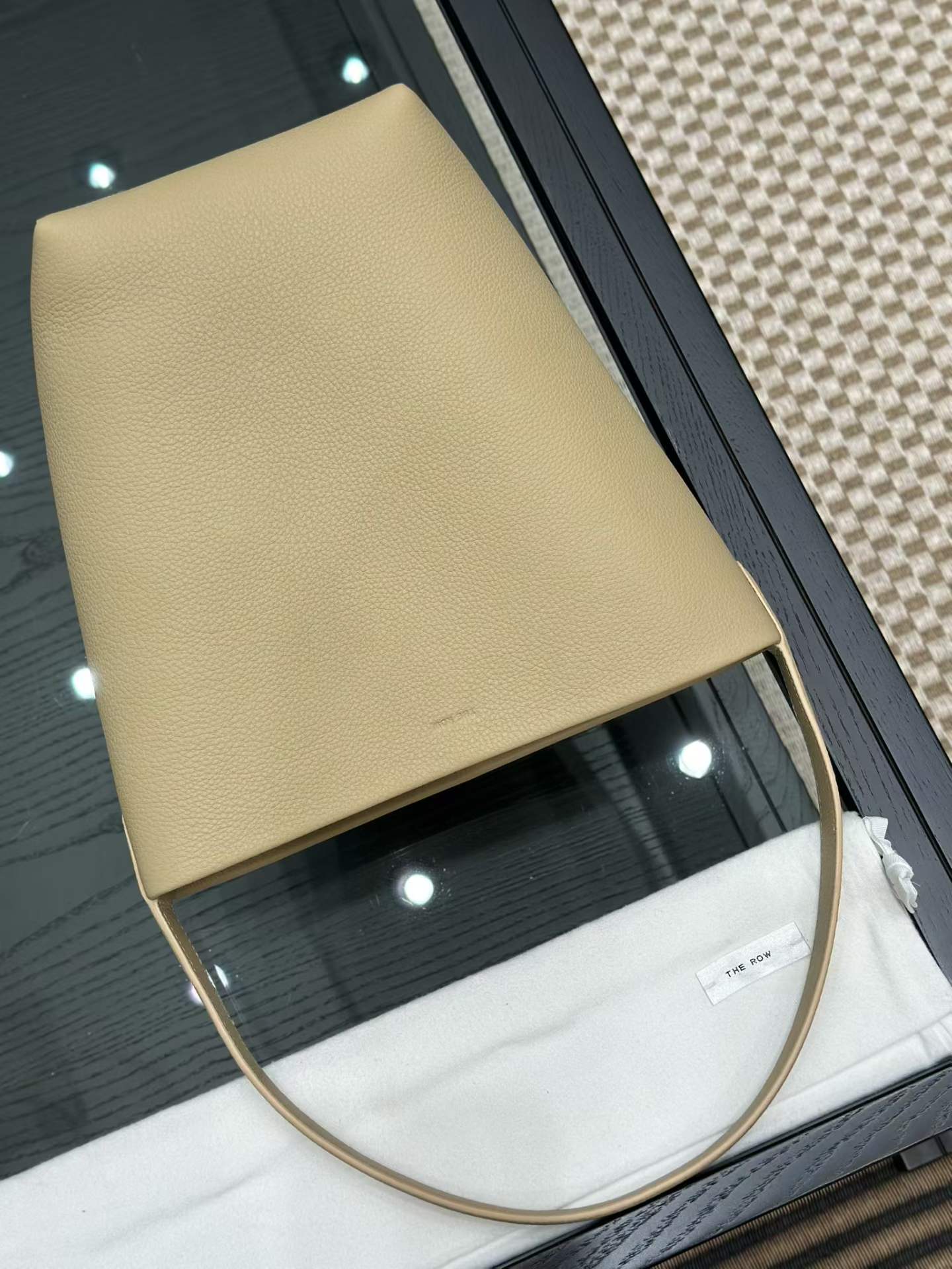 The Row N/S Park Leather tote bag view 11