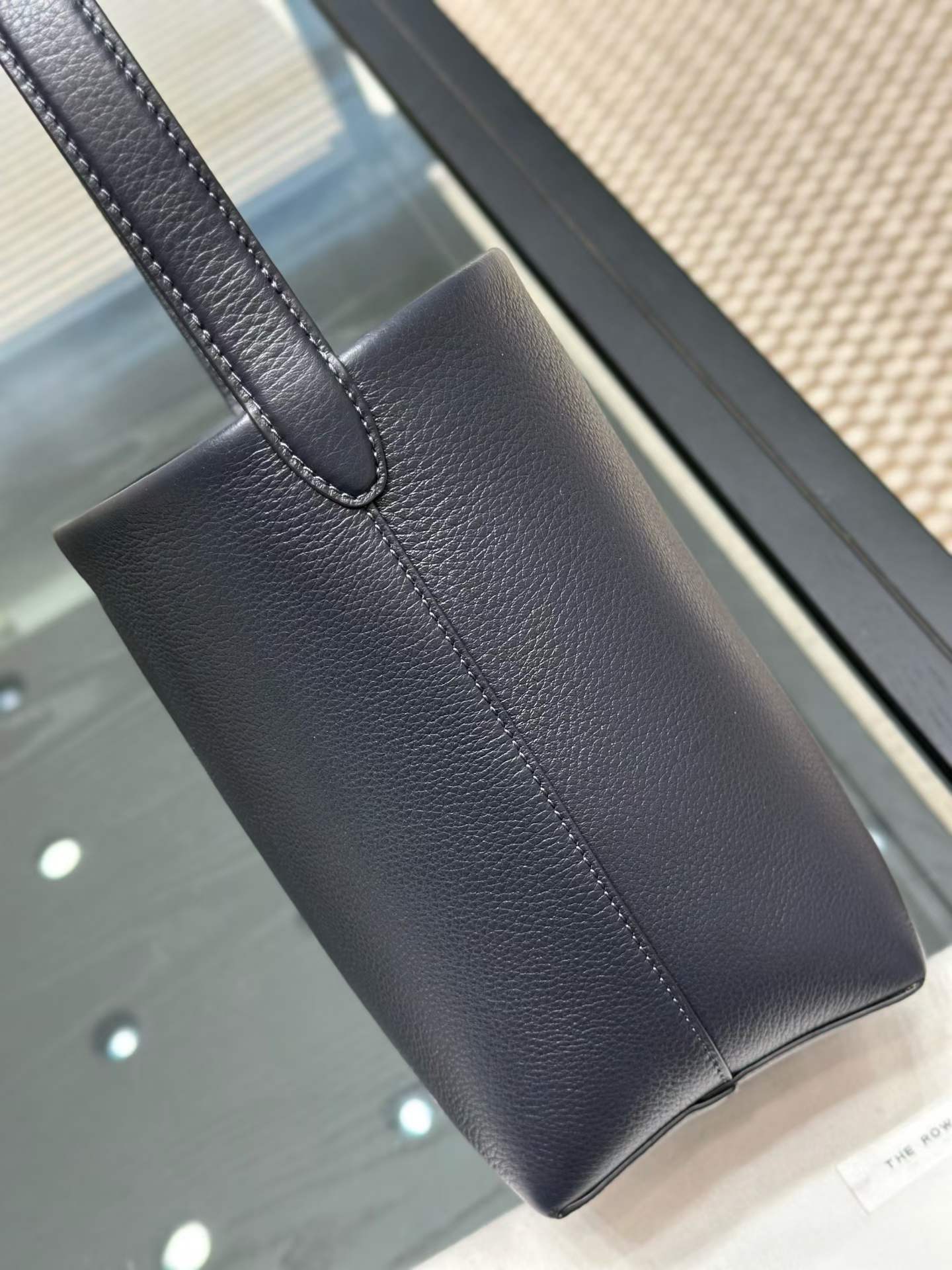 The Row N/S Park Leather tote bag view 3