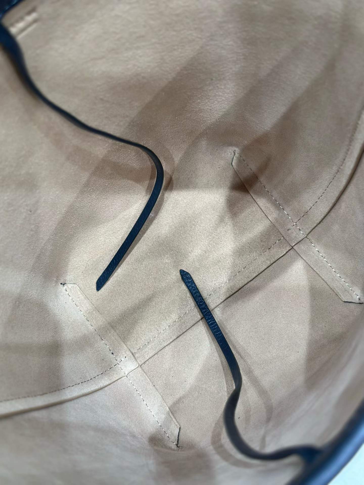 The Row N/S Park Leather tote bag view 6