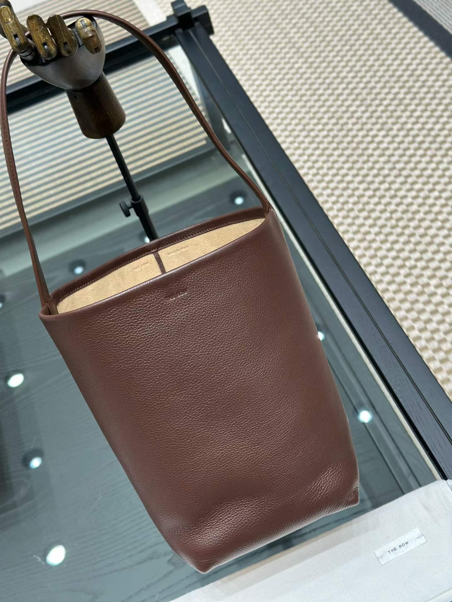 The Row N/S Park Leather tote bag view 10
