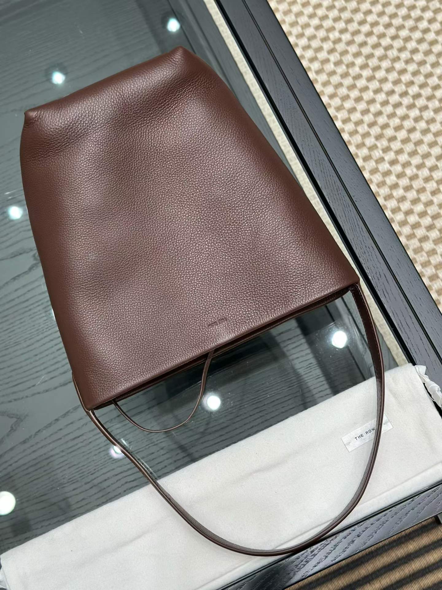 The Row N/S Park Leather tote bag view 11