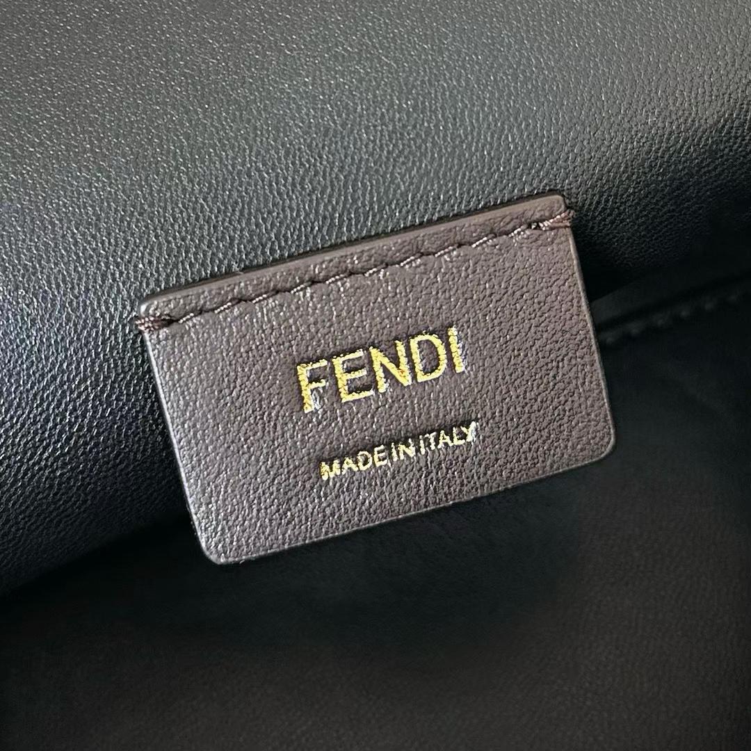 Fendi FIRST Shoulder bag view 7