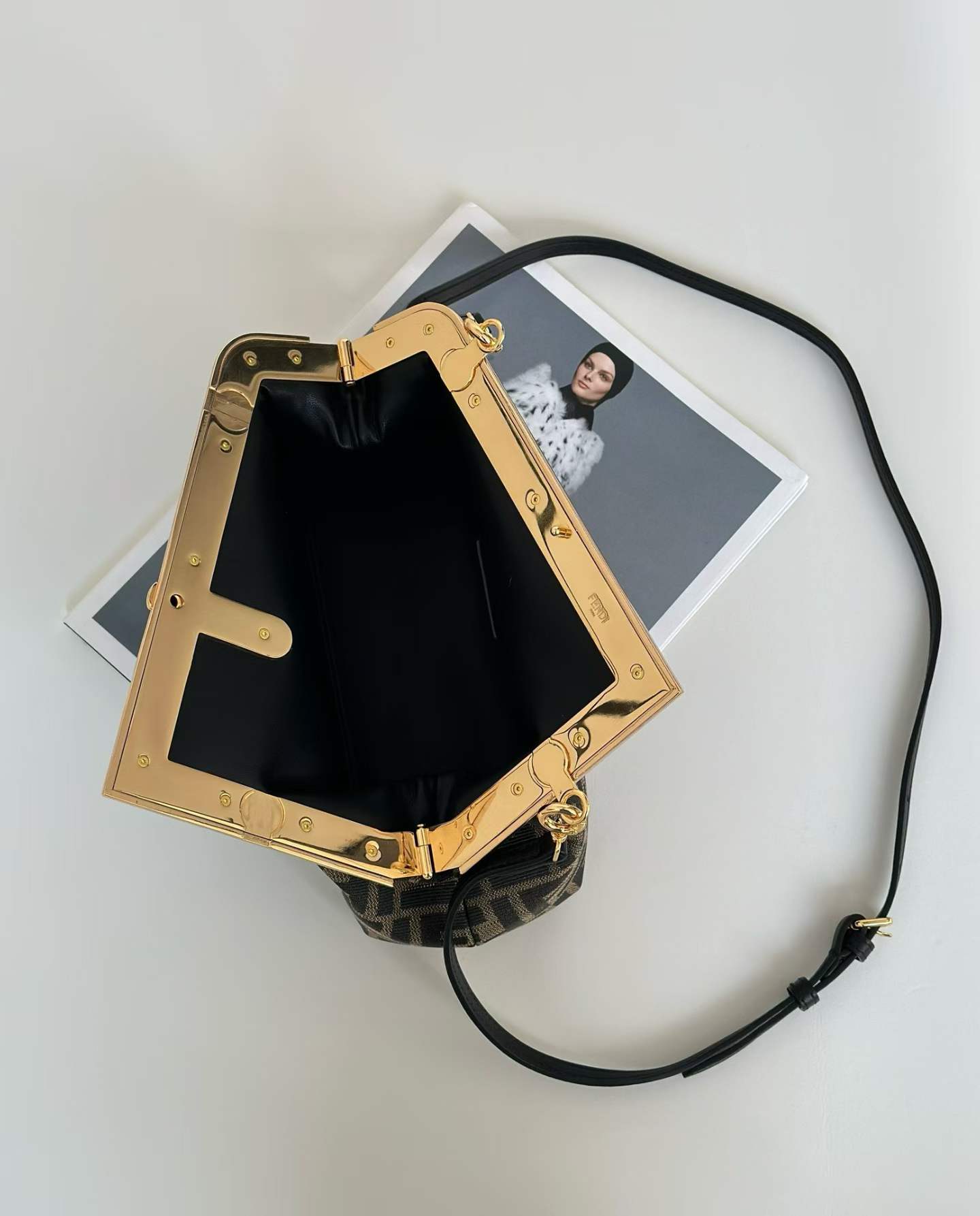 Fendi FIRST Shoulder bag view 9