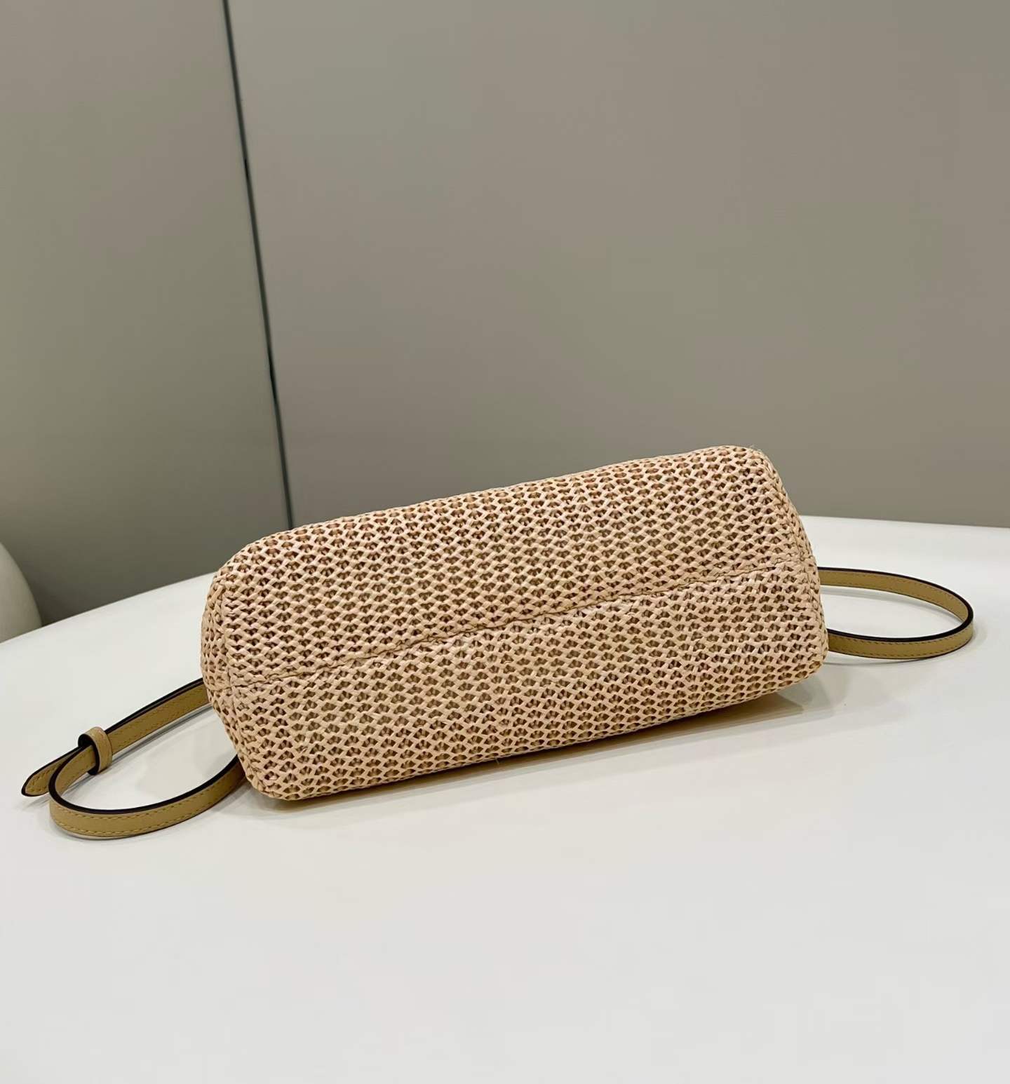 Fendi FIRST Shoulder bag view 4