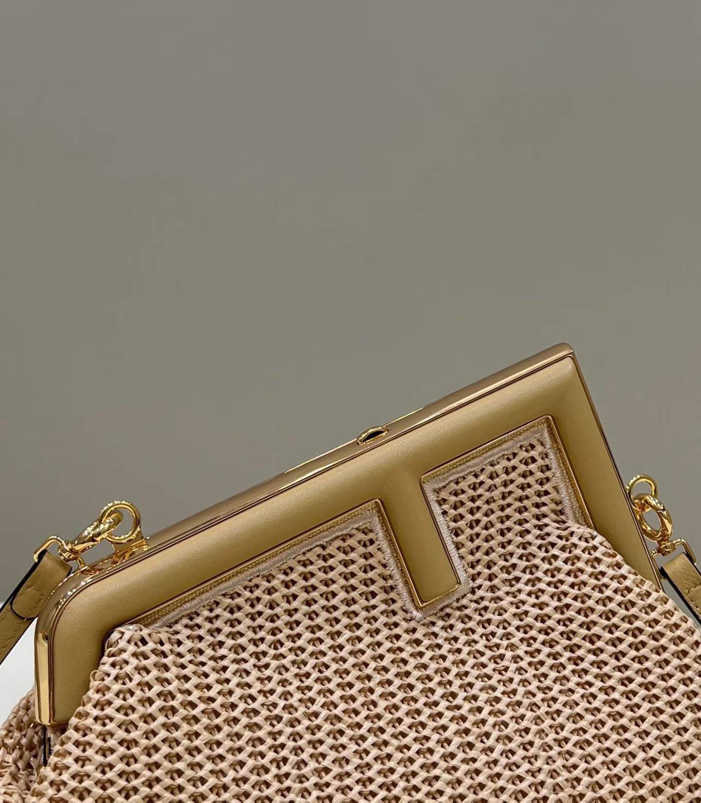Fendi FIRST Shoulder bag view 5