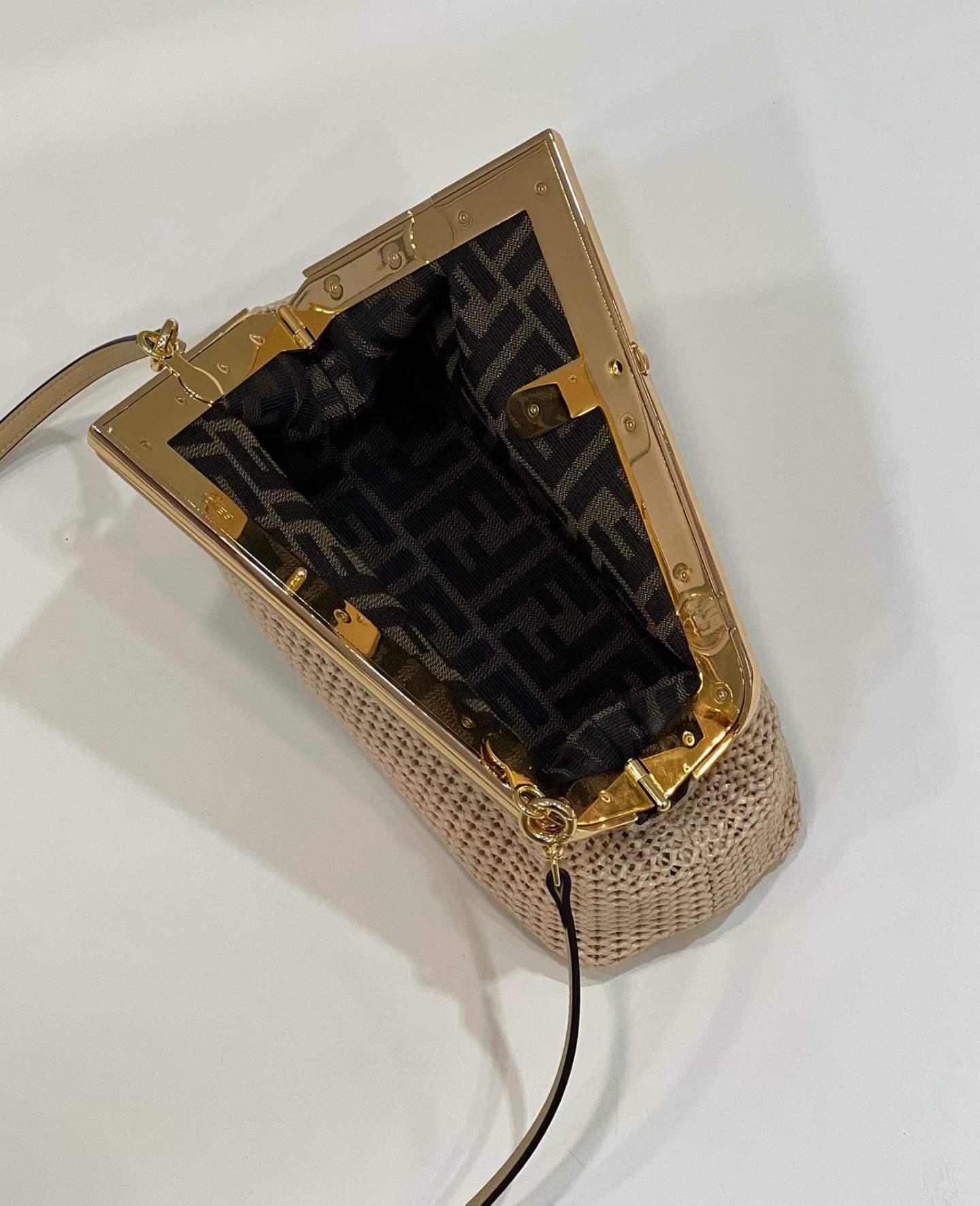 Fendi FIRST Shoulder bag view 9