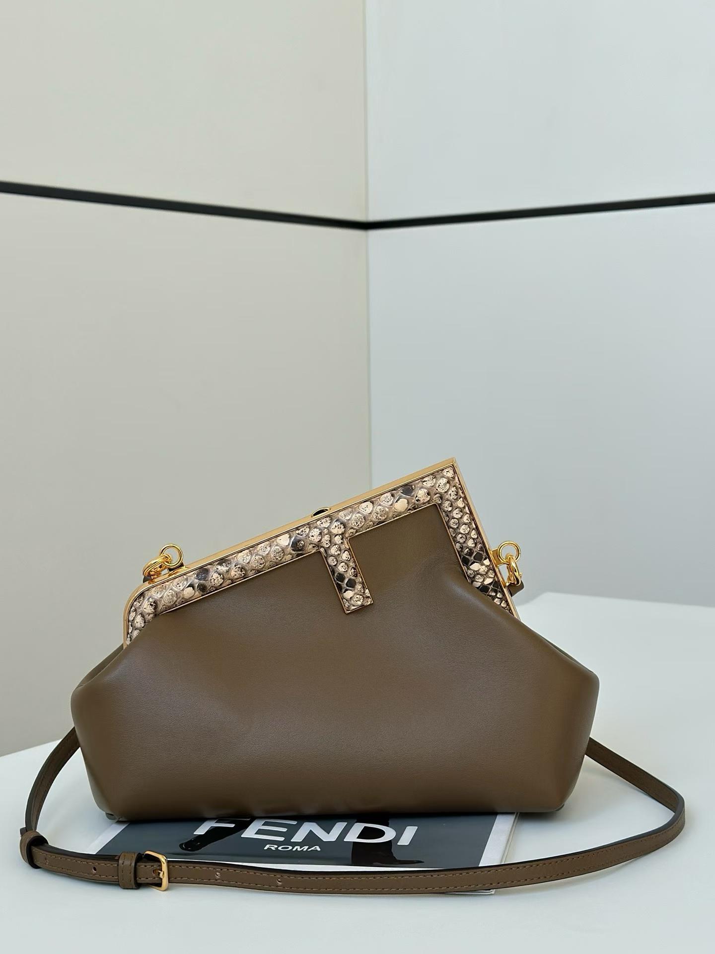 Fendi FIRST Shoulder bag view 10
