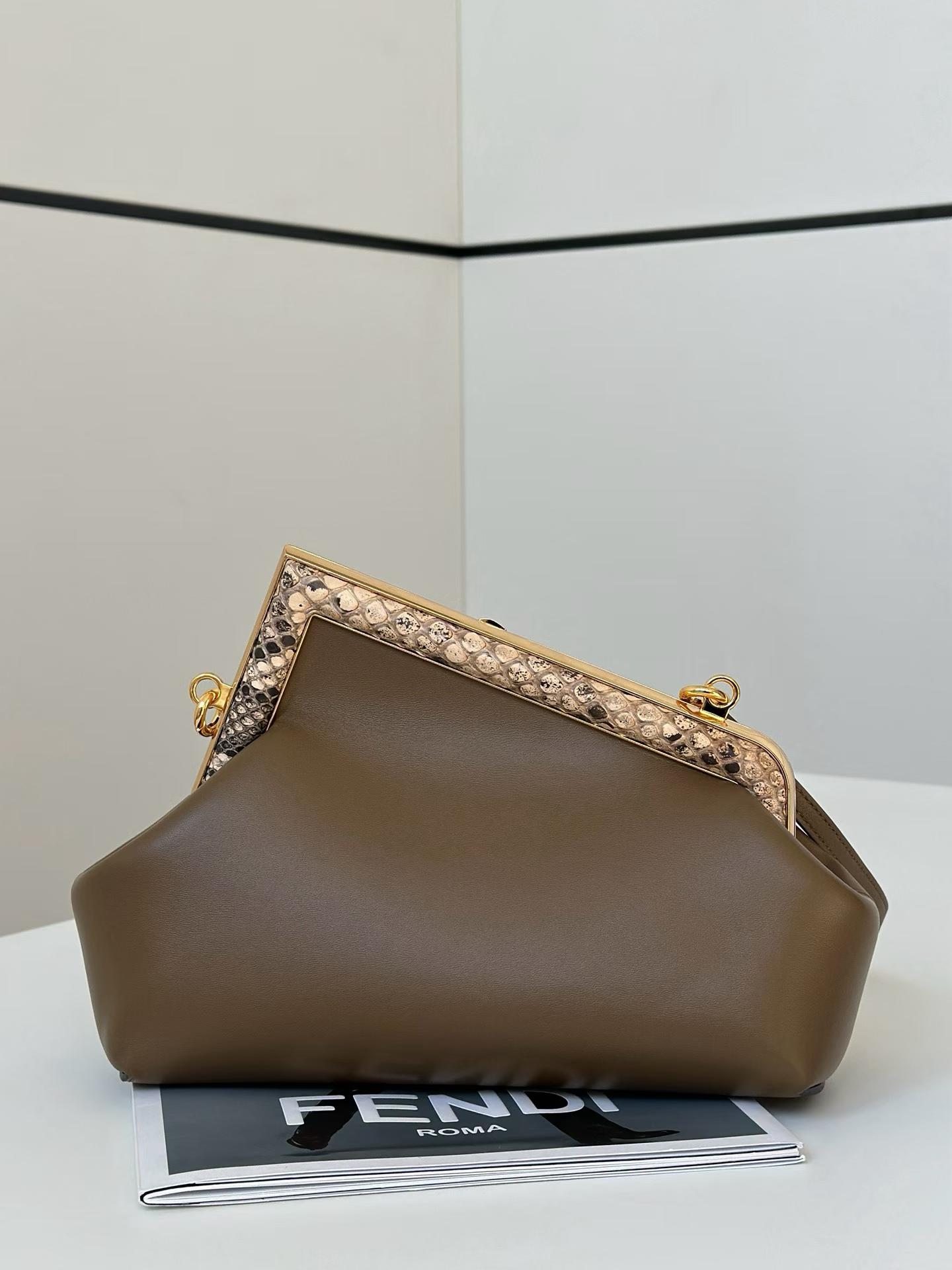 Fendi FIRST Shoulder bag view 12
