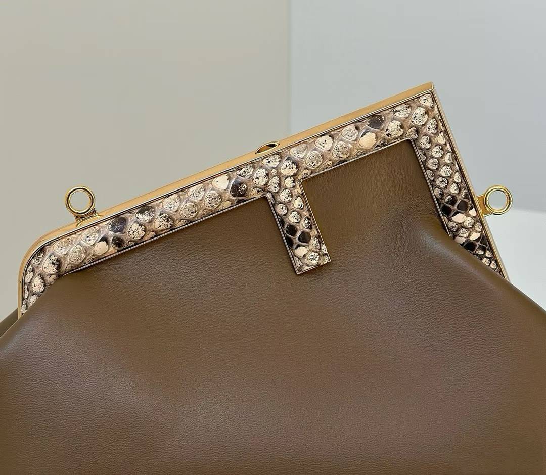 Fendi FIRST Shoulder bag view 14