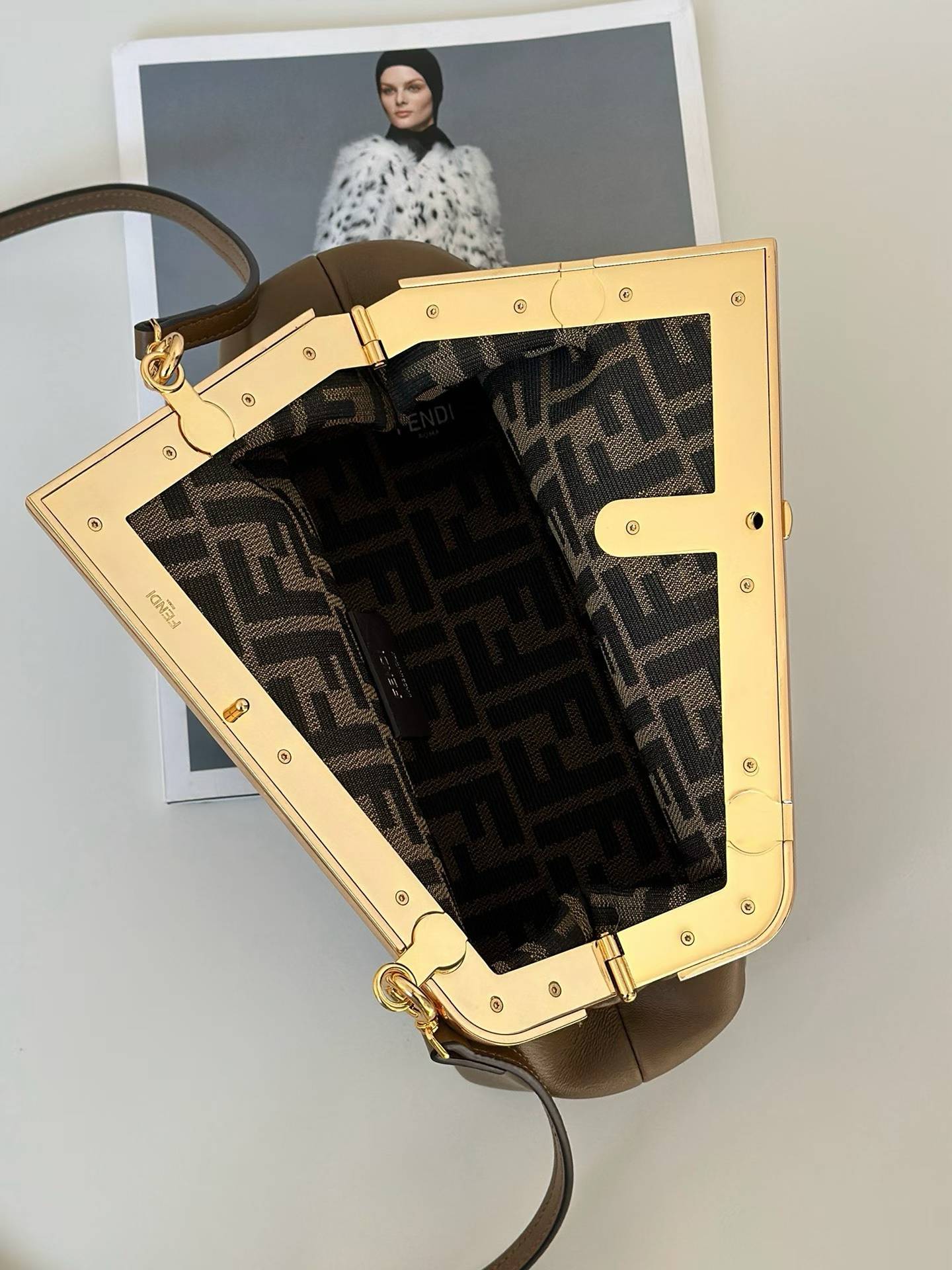 Fendi FIRST Shoulder bag view 18
