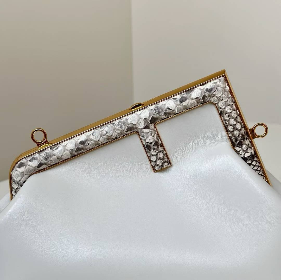 Fendi FIRST Shoulder bag view 5