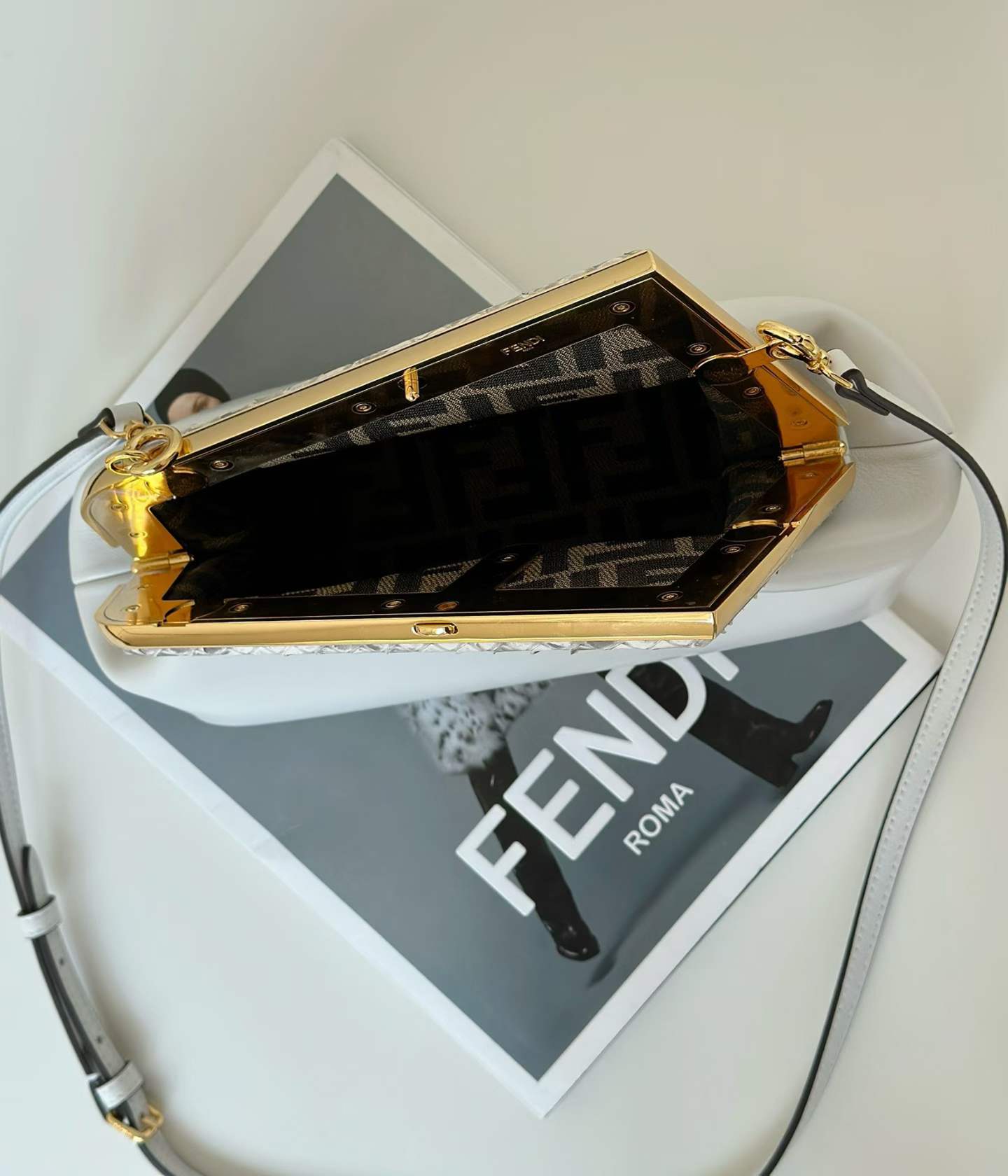 Fendi FIRST Shoulder bag view 9