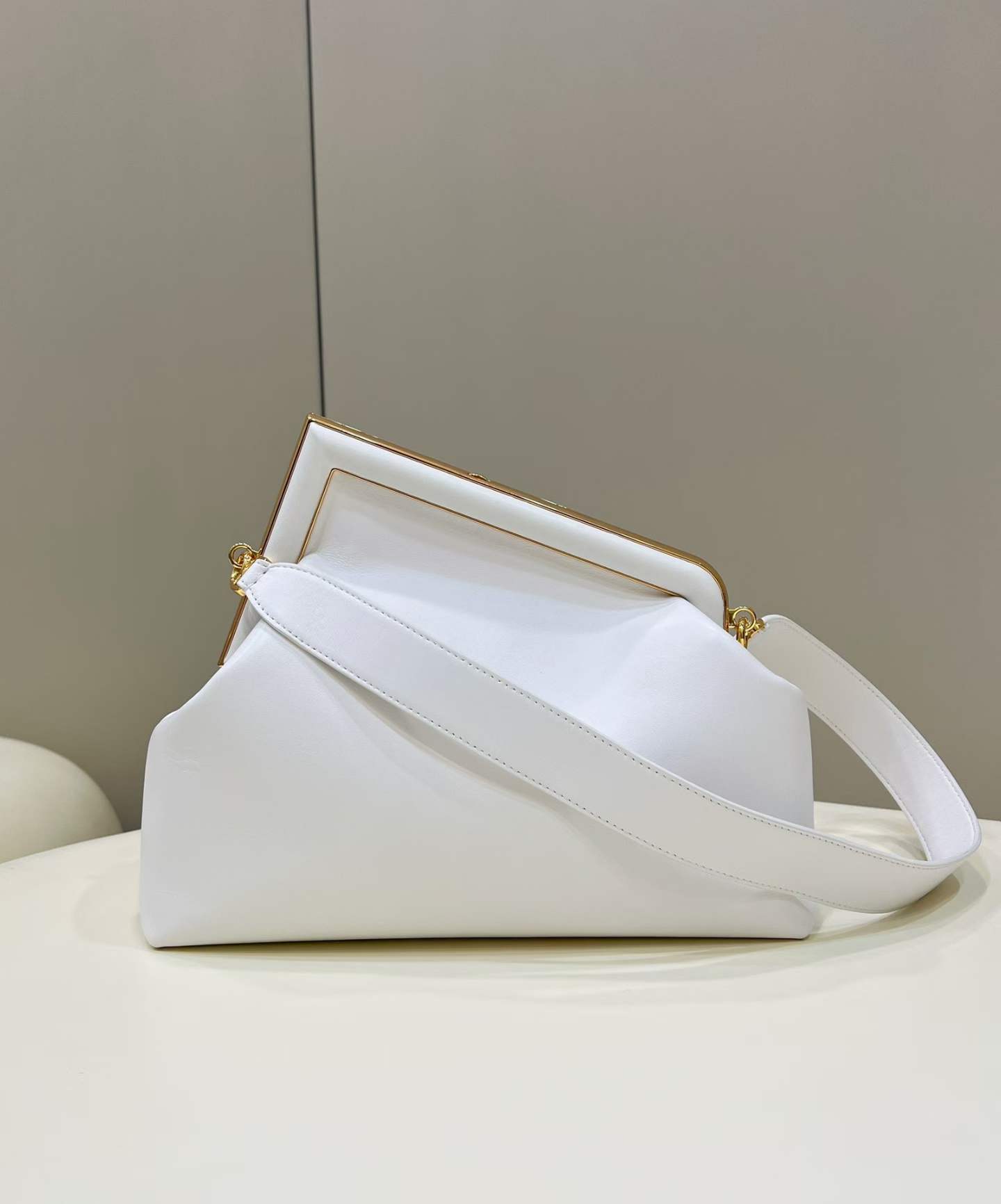 Fendi FIRST Shoulder bag view 2
