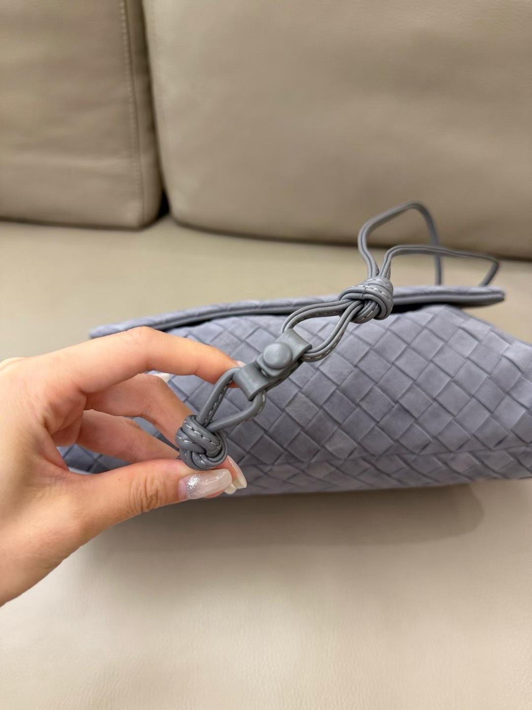 Bottega Veneta Giorno view 18