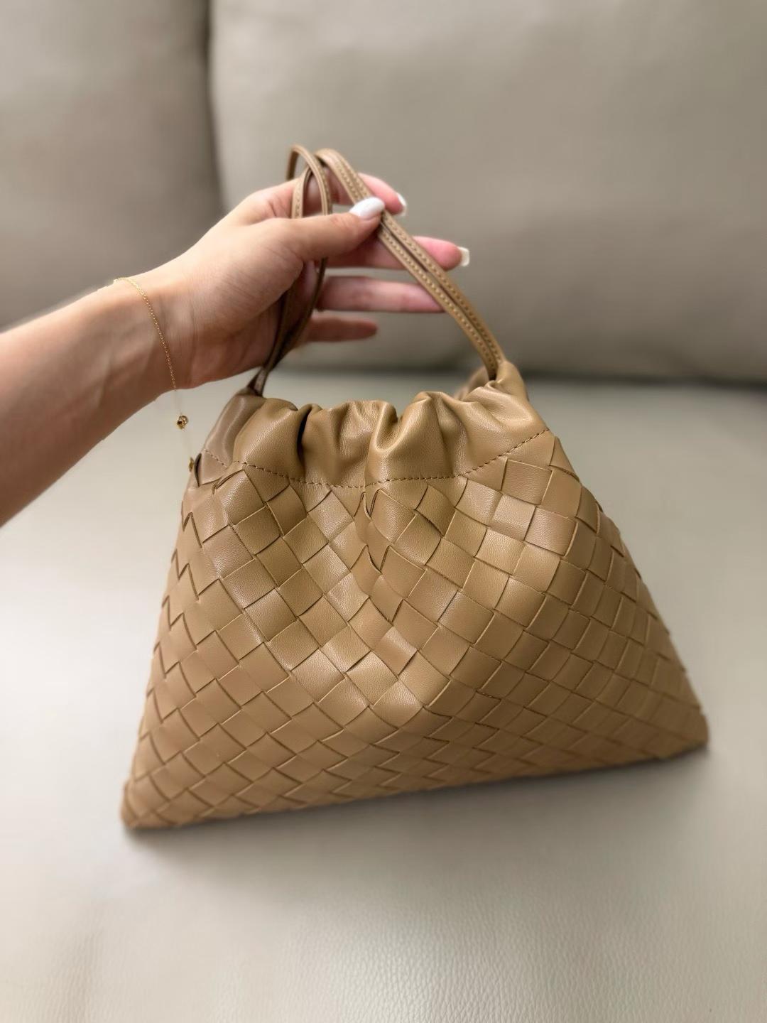 Bottega Veneta Dustbag view 1