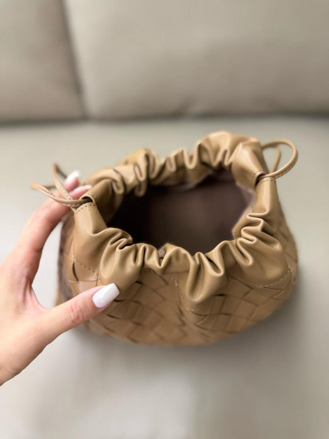 Bottega Veneta Dustbag view 2
