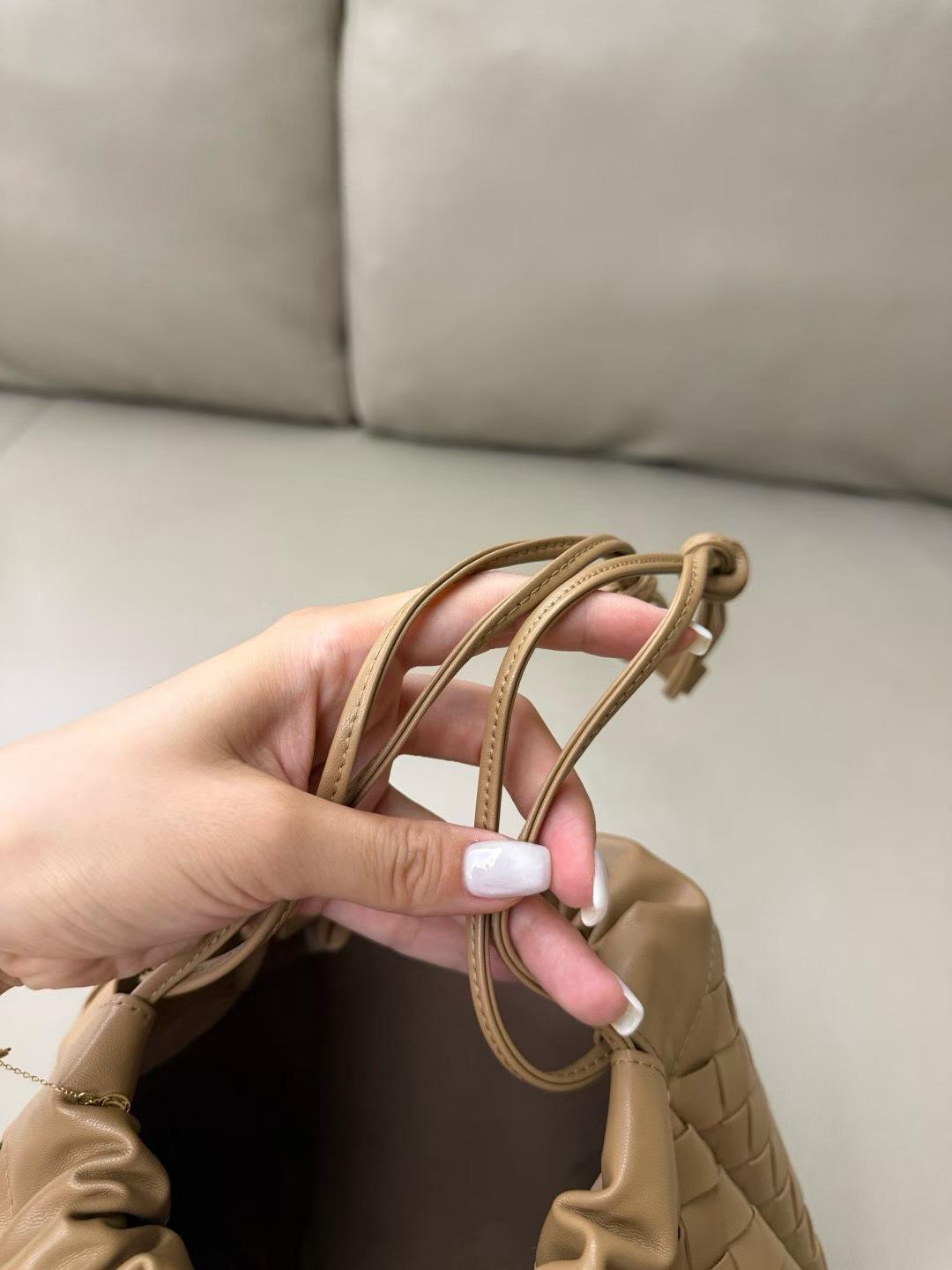 Bottega Veneta Dustbag view 4
