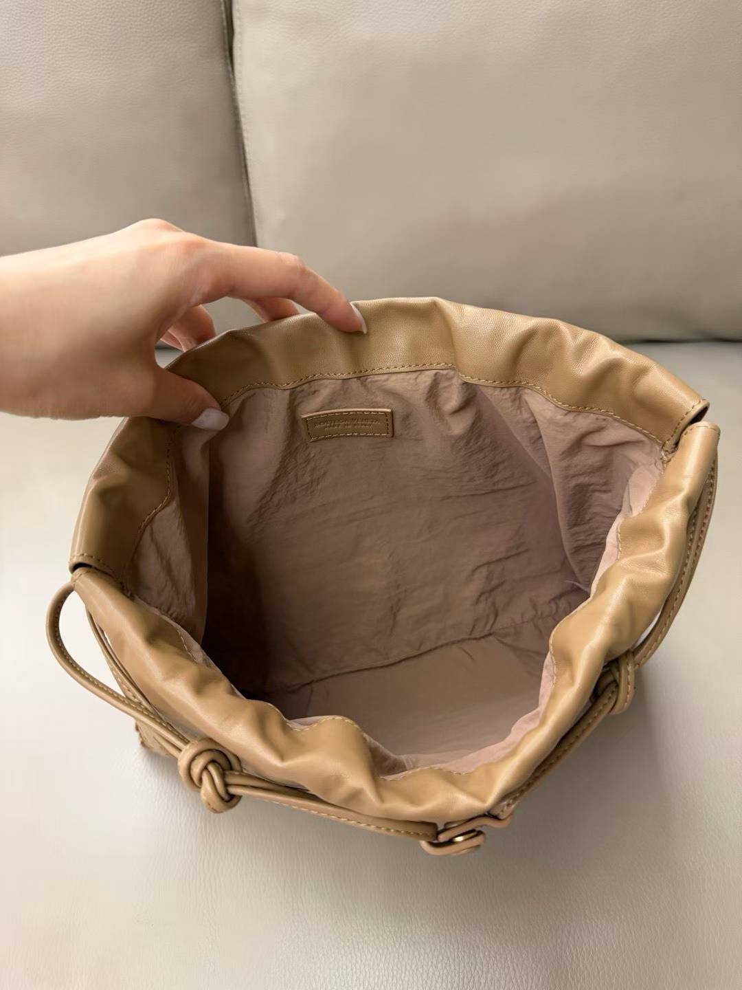 Bottega Veneta Dustbag view 8