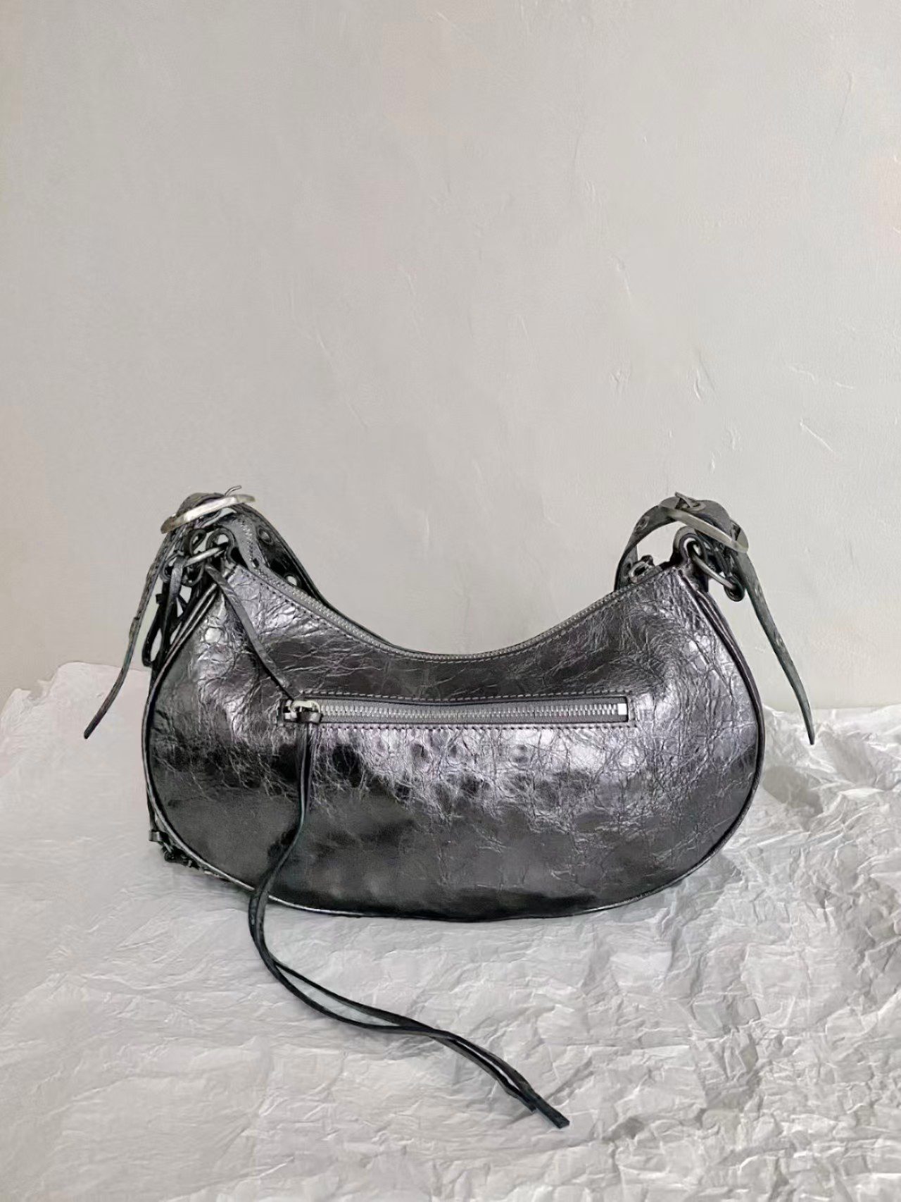 Balenciaga Le Cagolr Bag view 3
