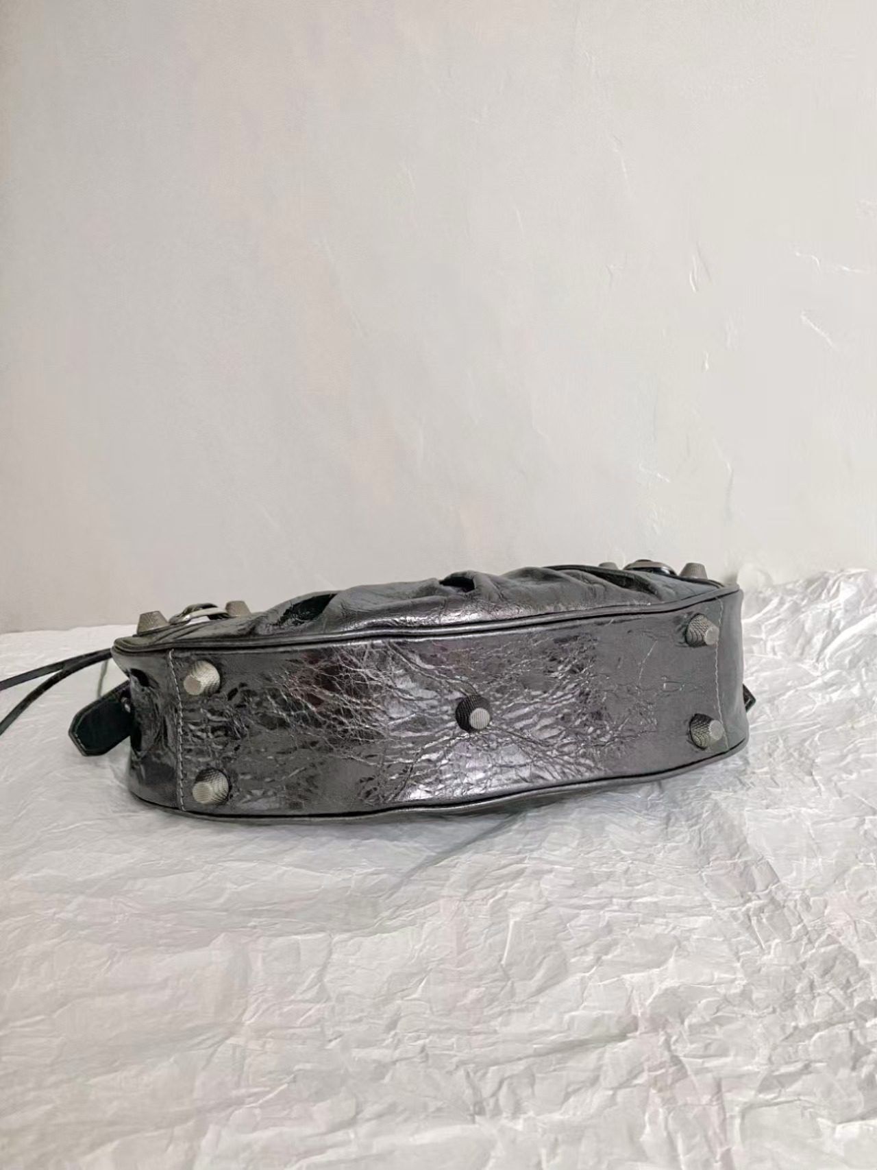Balenciaga Le Cagolr Bag view 4