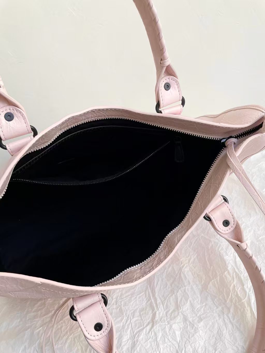 Balenciaga Le City Bag view 18