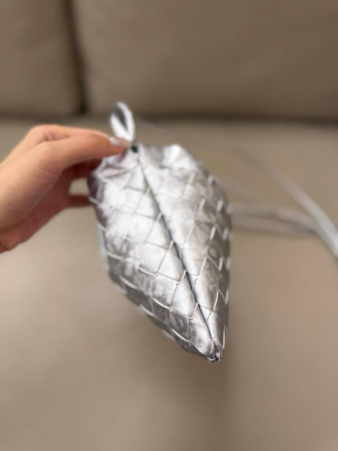 Bottega Veneta Dustbag view 3