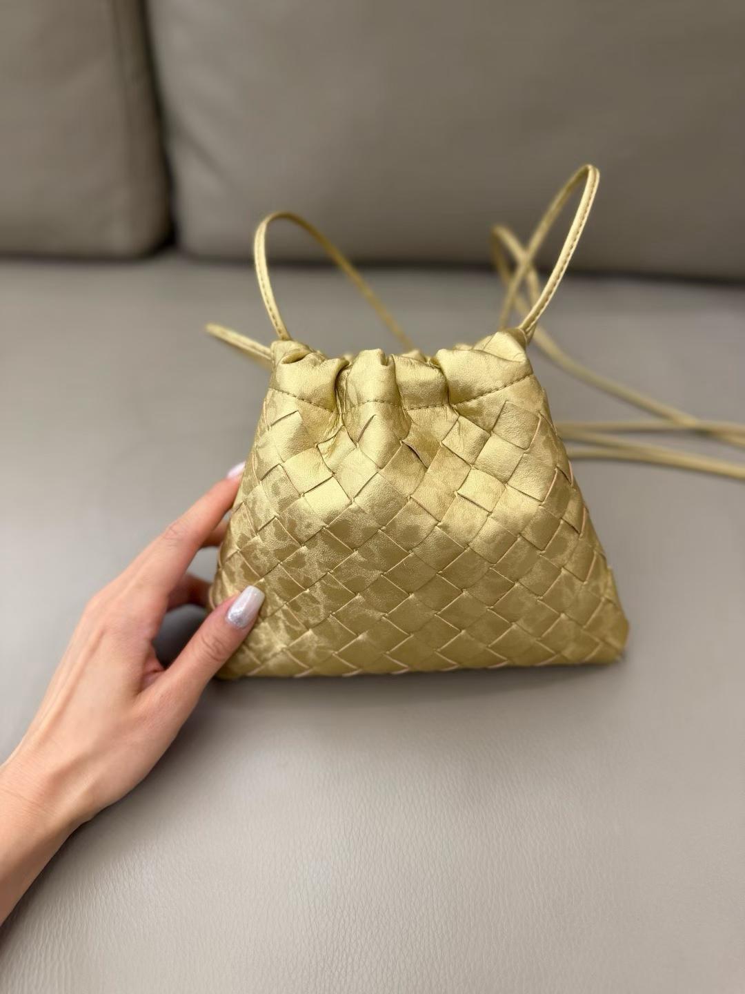 Bottega Veneta Dustbag view 9