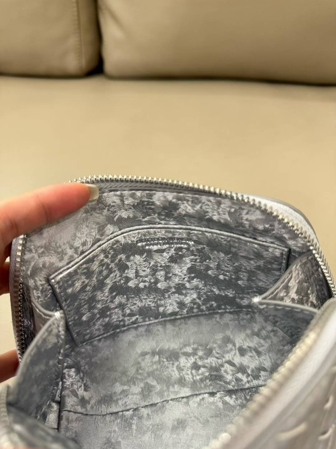 Bottega Veneta lntreciato bag view 17