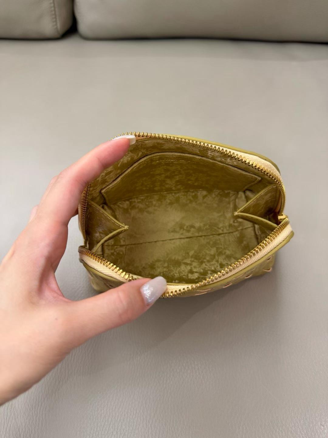 Bottega Veneta lntreciato bag view 7