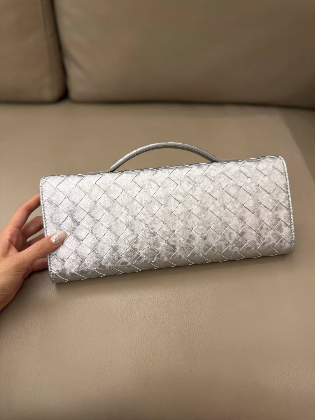 Bottega Veneta Andiamo Clutch view 17