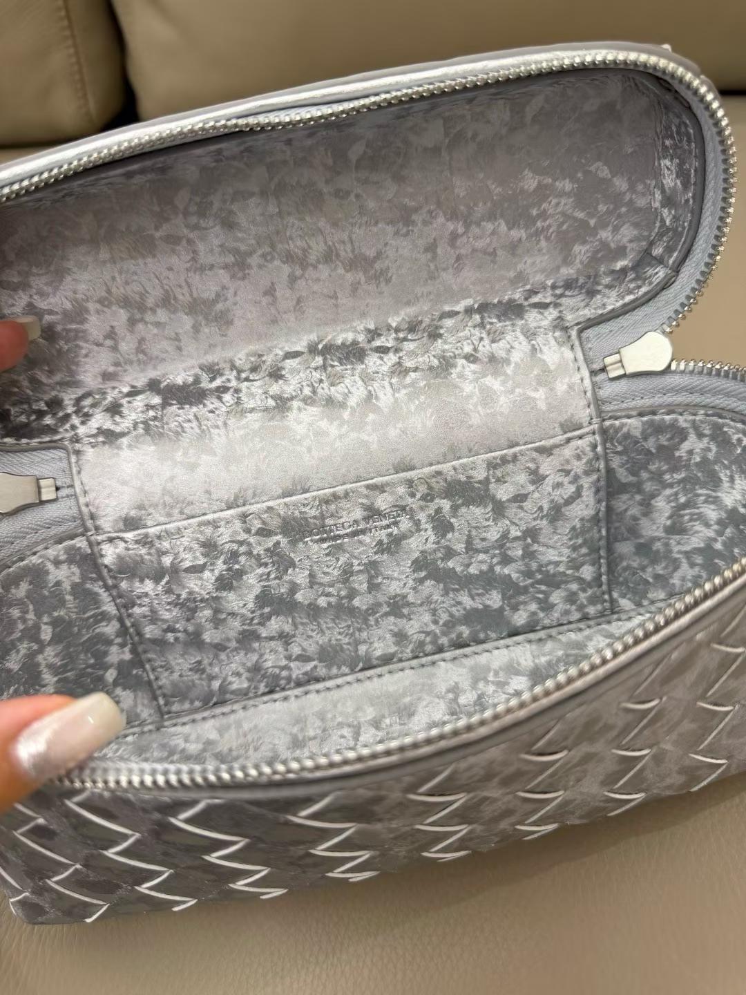Bottega Veneta Bang Bang view 8