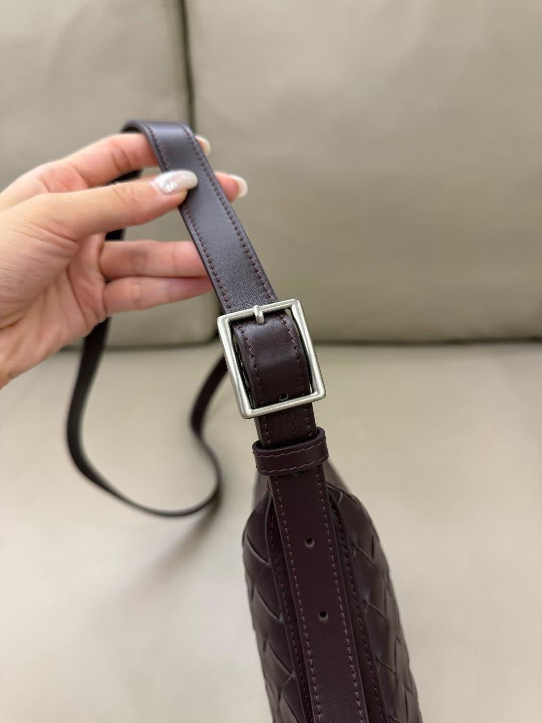 Bottega Veneta Traveler Bag view 12