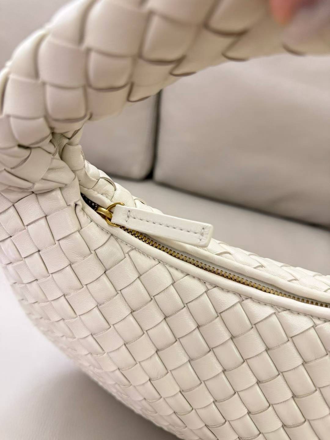 Bottega Veneta Small Veneta view 6