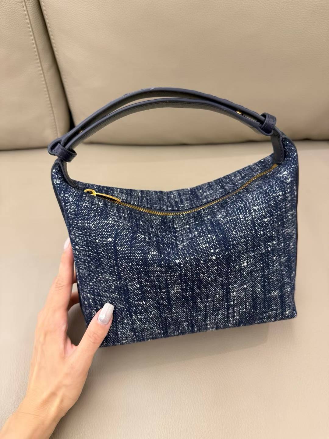 Bottega Veneta Wallace view 2
