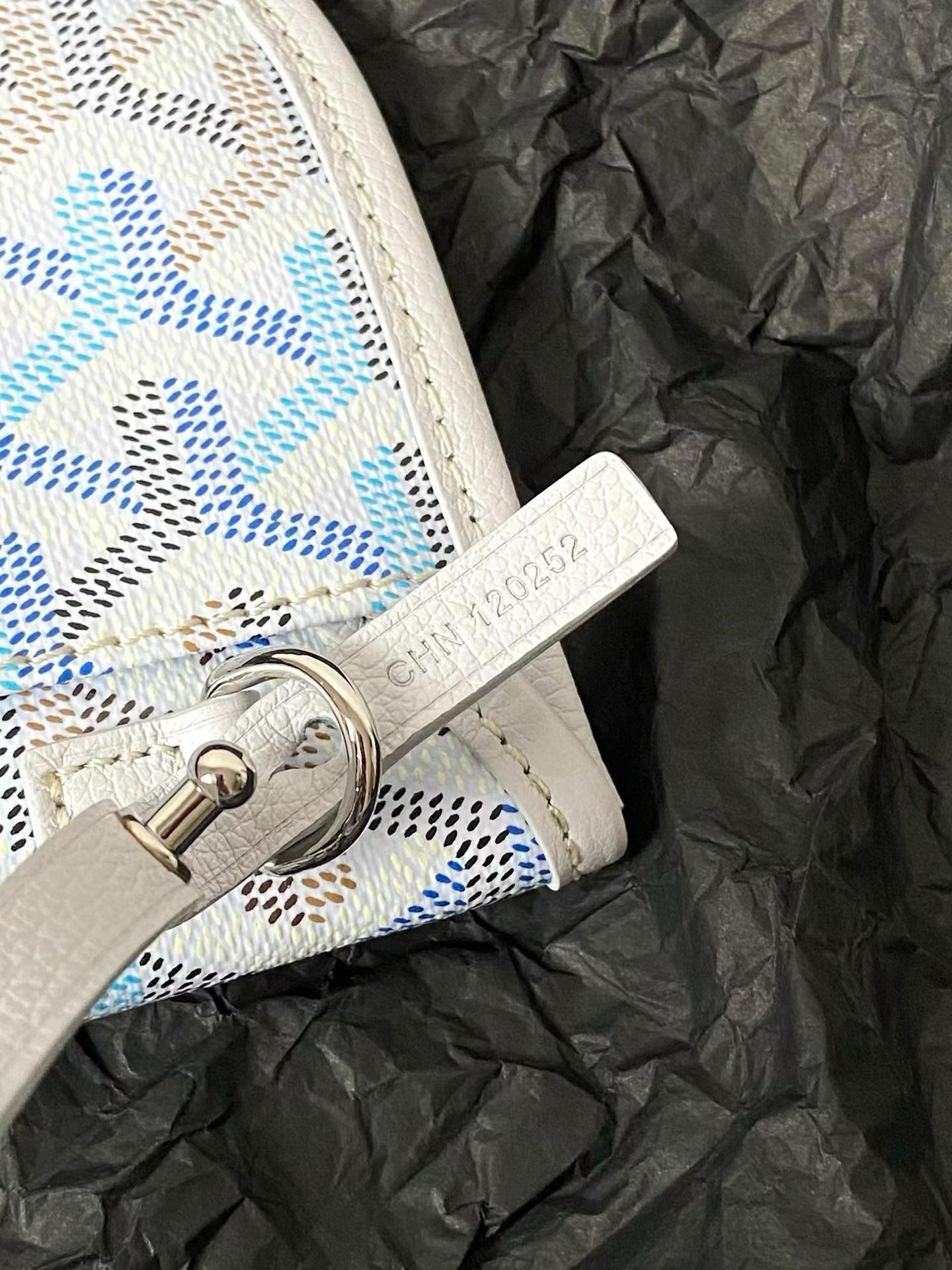 Goyard Saint Louis Bag view 8