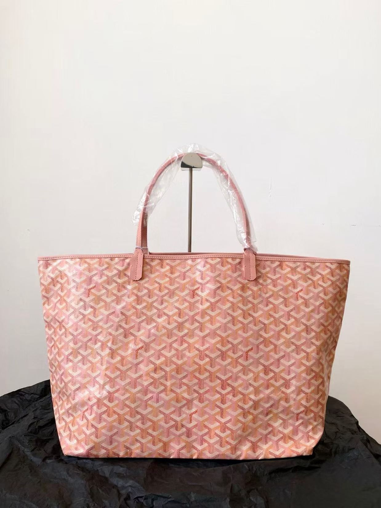 Goyard Medium Flat Shopper In Triomphe Canvas view 1