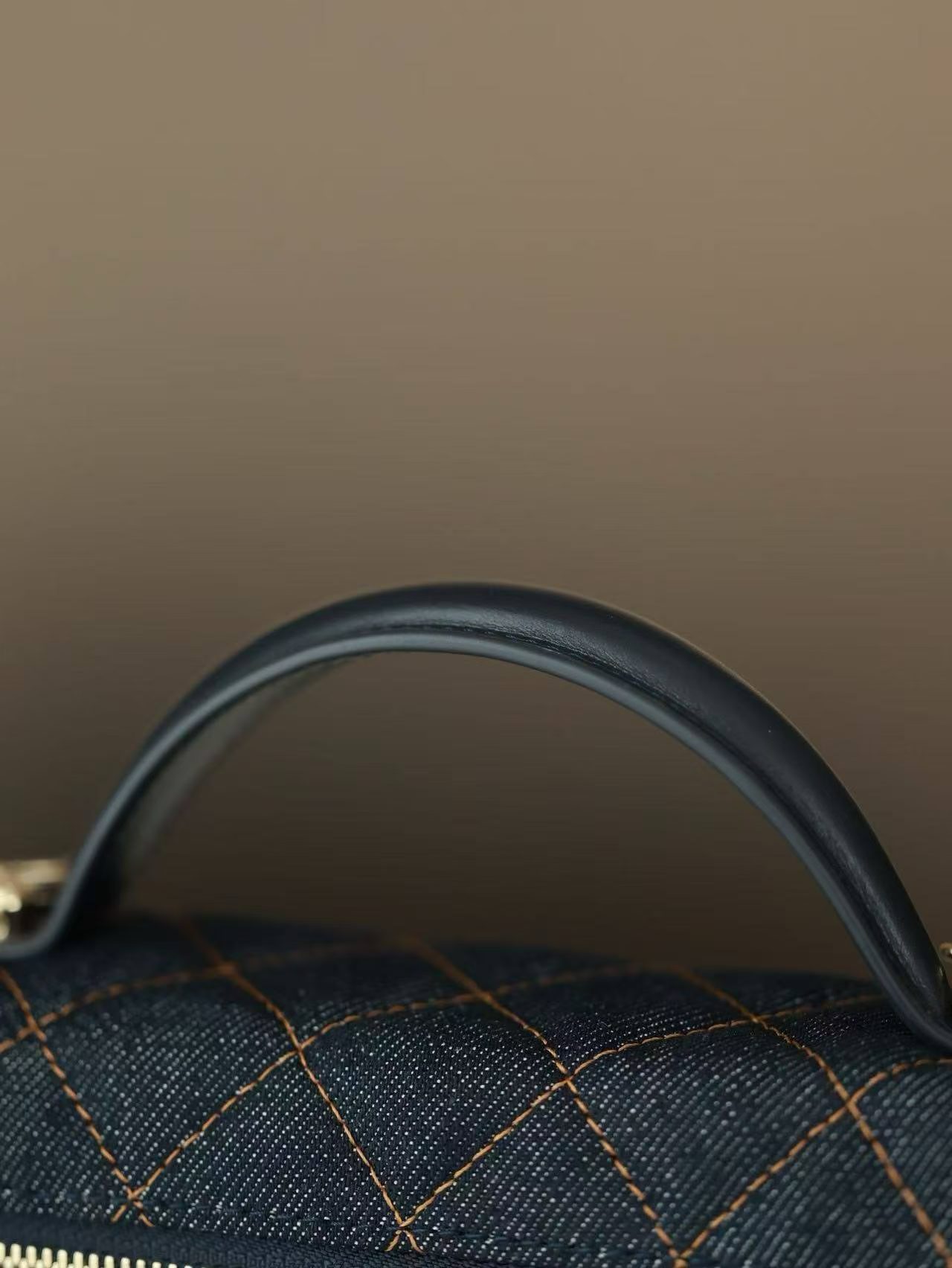 Chanel Classic Vanity with Chain view 8