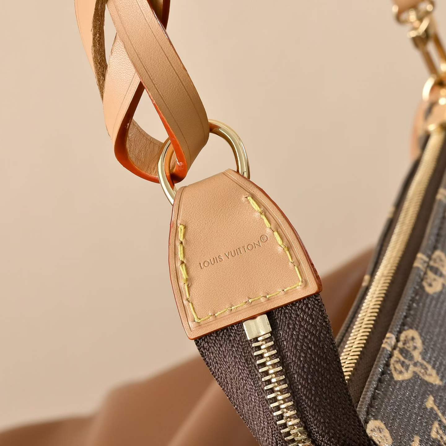 Louis Vuitton Pochette Accessoires M27718 view 9