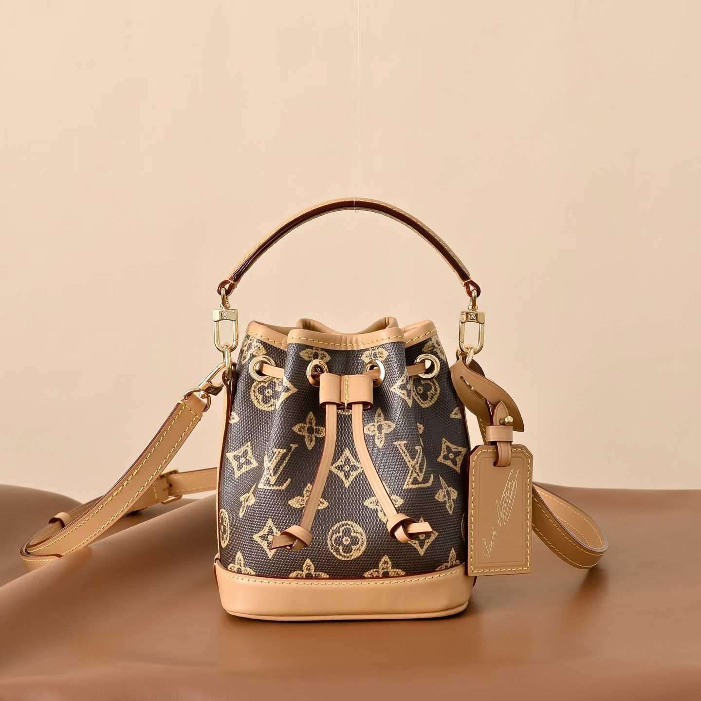Louis Vuitton Nano Noé M27699 view 1