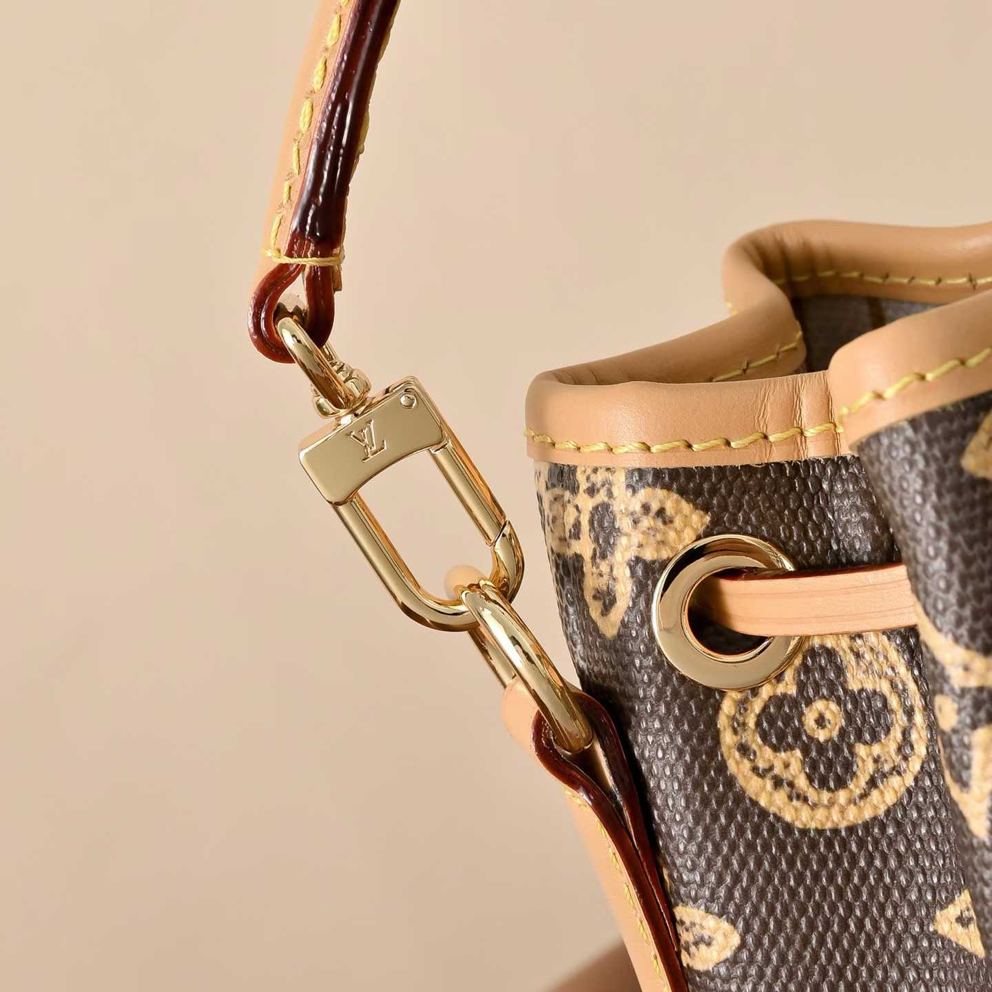 Louis Vuitton Nano Noé M27699 view 6