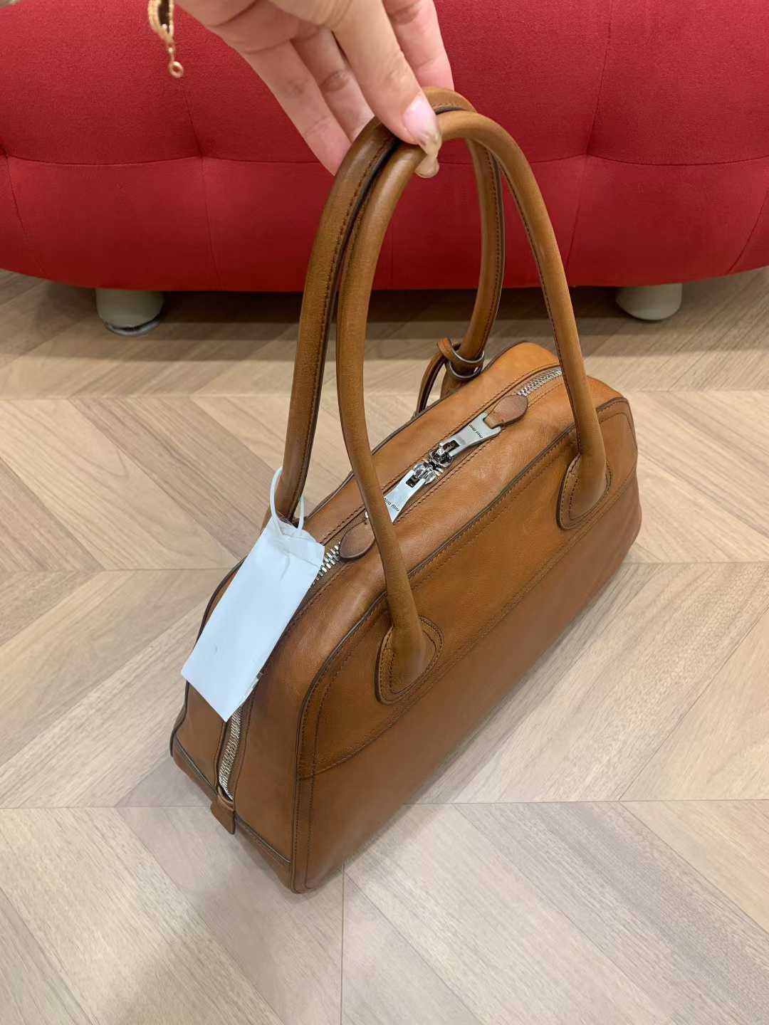 Miu Miu Vivant Leather bag view 6