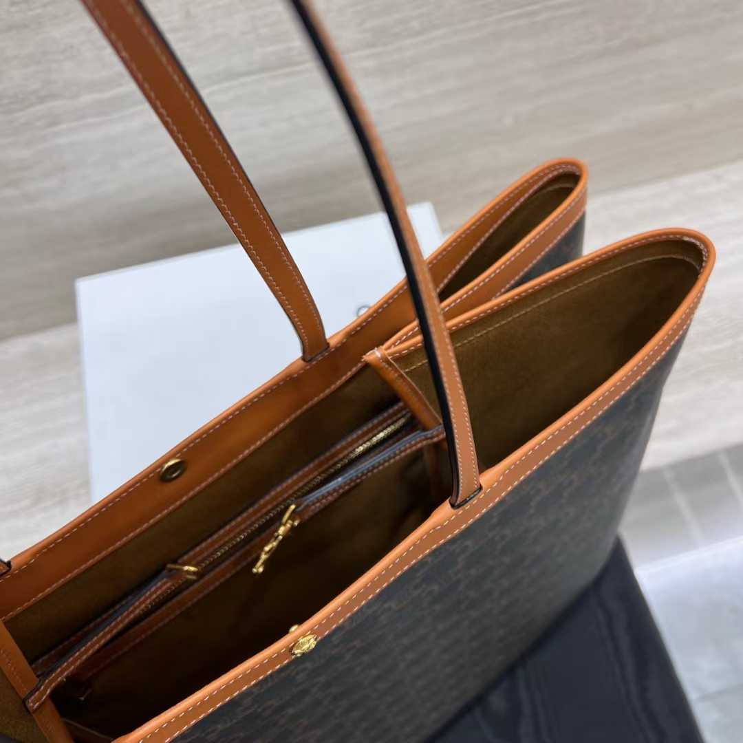 Celine Big Flat Shopper In Triomphe Canvas And Natural Calfskin view 5