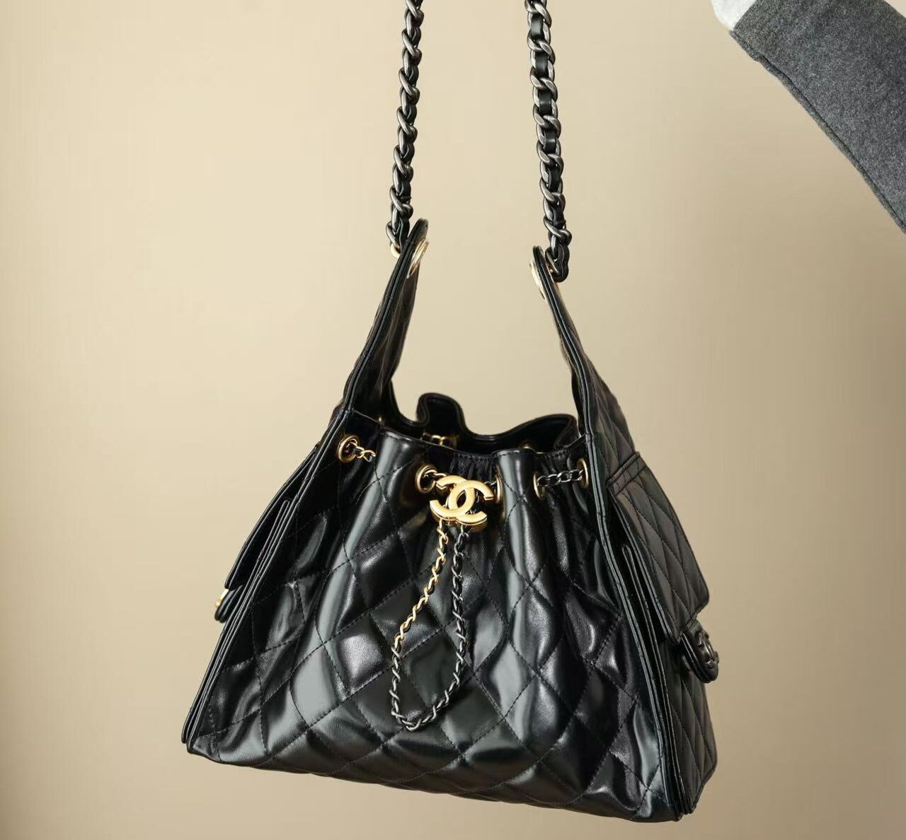 Chanel 25 Small Handbag view 1