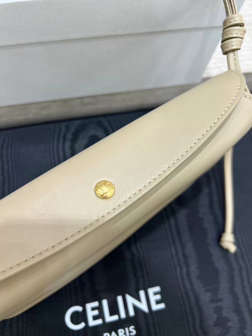 Celine TRIO FLAP IN Smooth Lambskin view 11