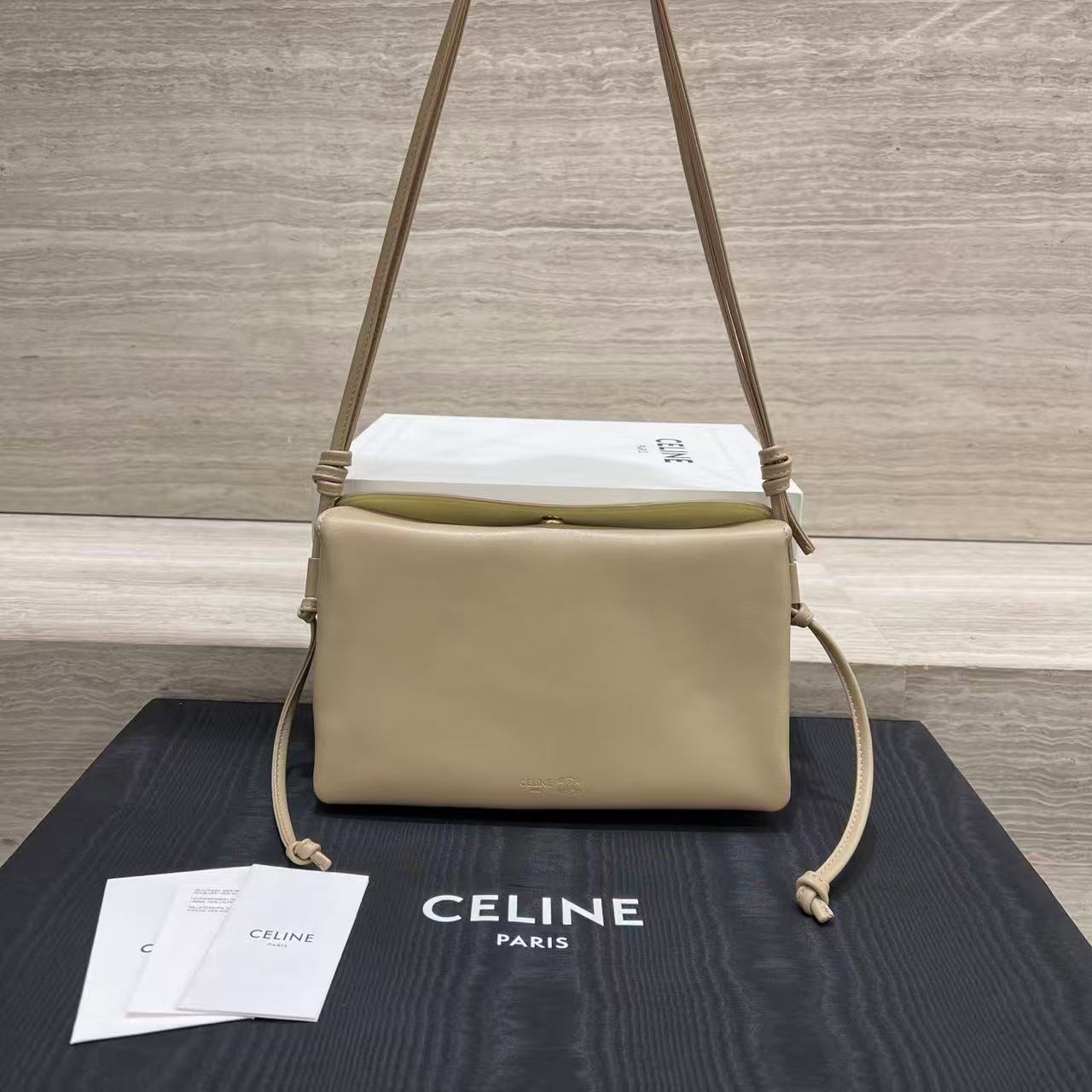 Celine TRIO FLAP IN Smooth Lambskin view 2
