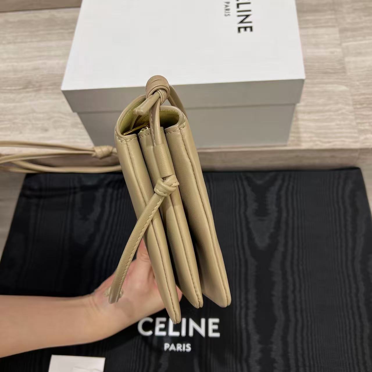 Celine TRIO FLAP IN Smooth Lambskin view 4